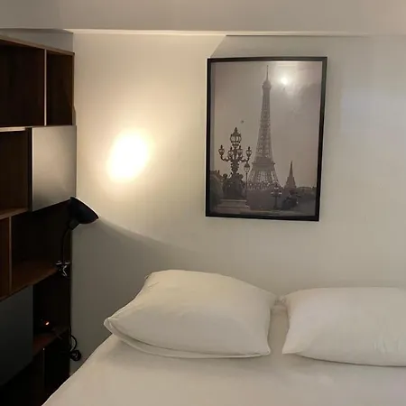 Apartment Marais Joli Deux Pieces *